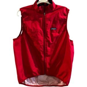 🏔Patigonia red windbreaker vest